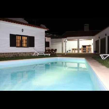 Large With Large Garden Bbq Area Pool And Annex Fully Detached Villa Torres Vedras