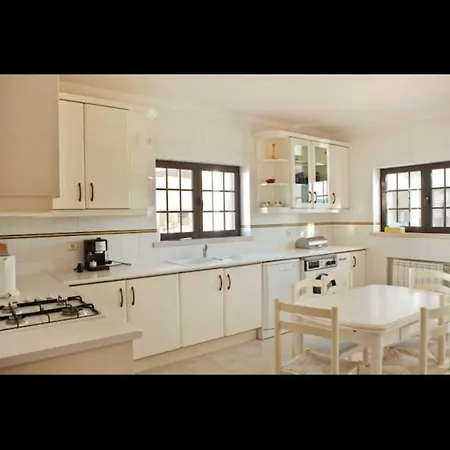 Large With Large Garden Bbq Area Pool And Annex Fully Detached * Torres Vedras